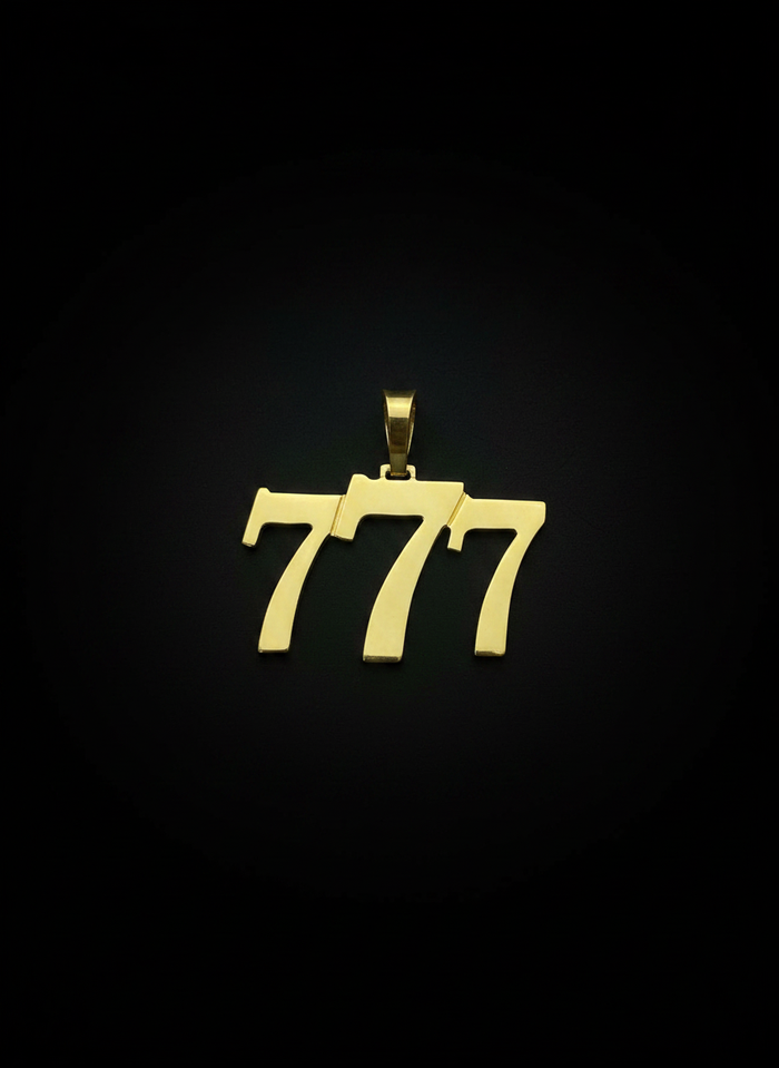 Pingente 777 - Banhado a Ouro 18K